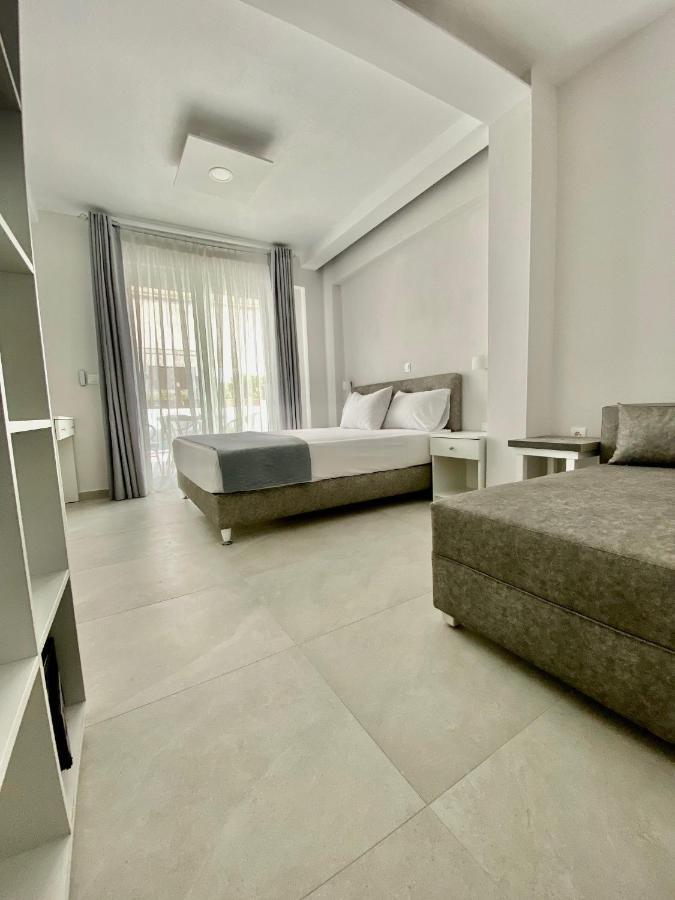 Interni Luxury Living Appartement Nikiti  Buitenkant foto