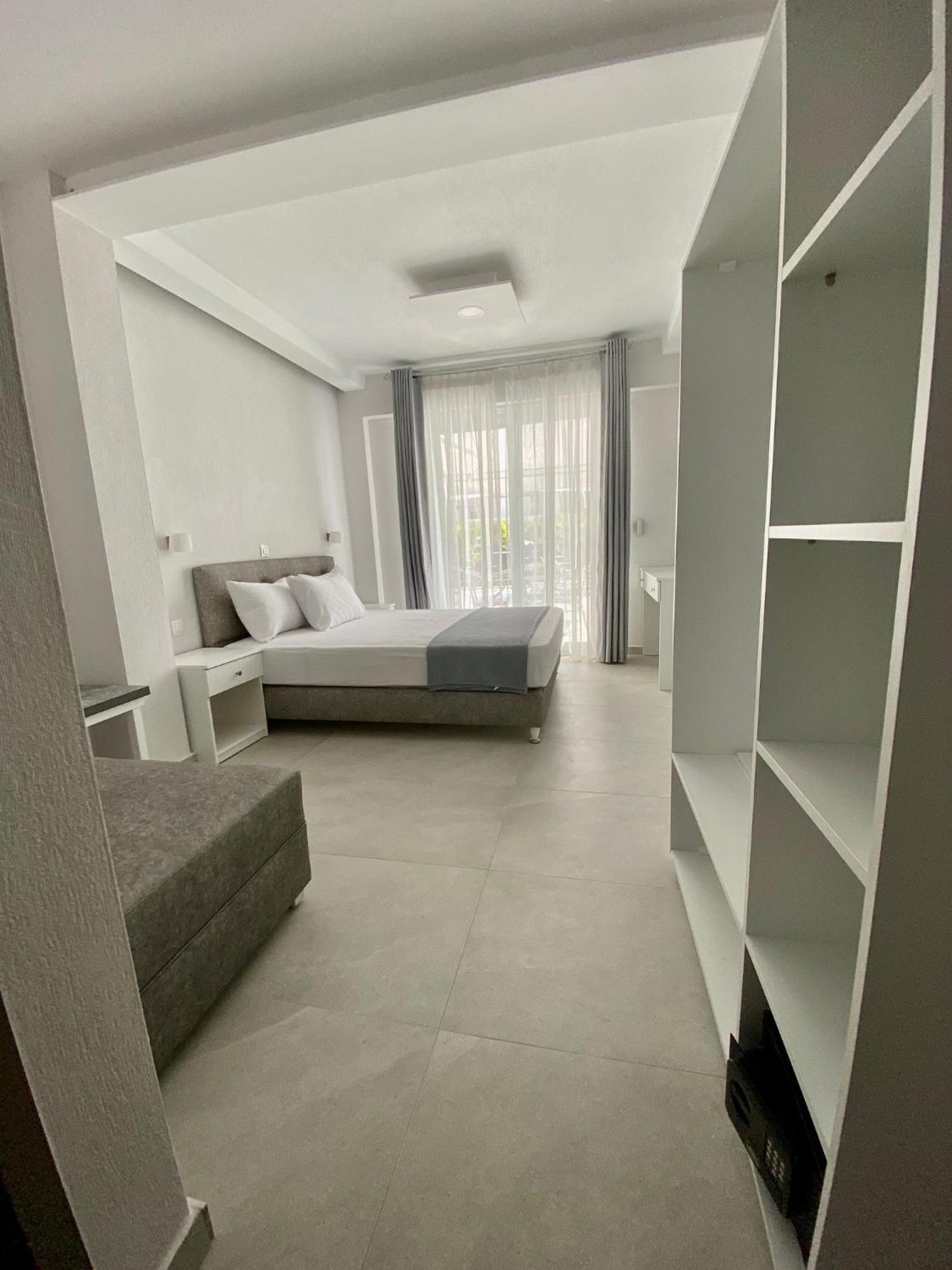 Interni Luxury Living Appartement Nikiti  Buitenkant foto