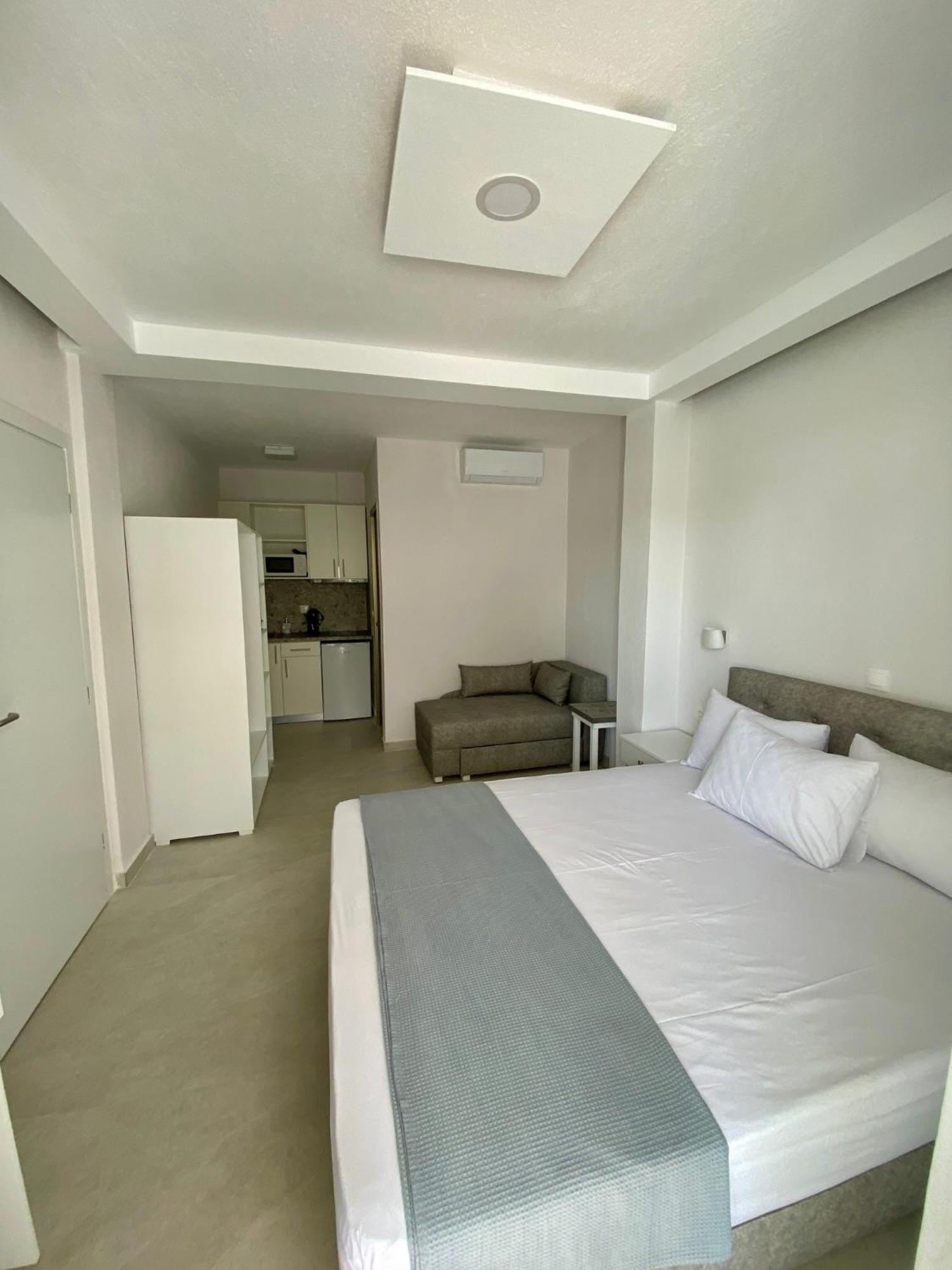 Interni Luxury Living Appartement Nikiti  Buitenkant foto