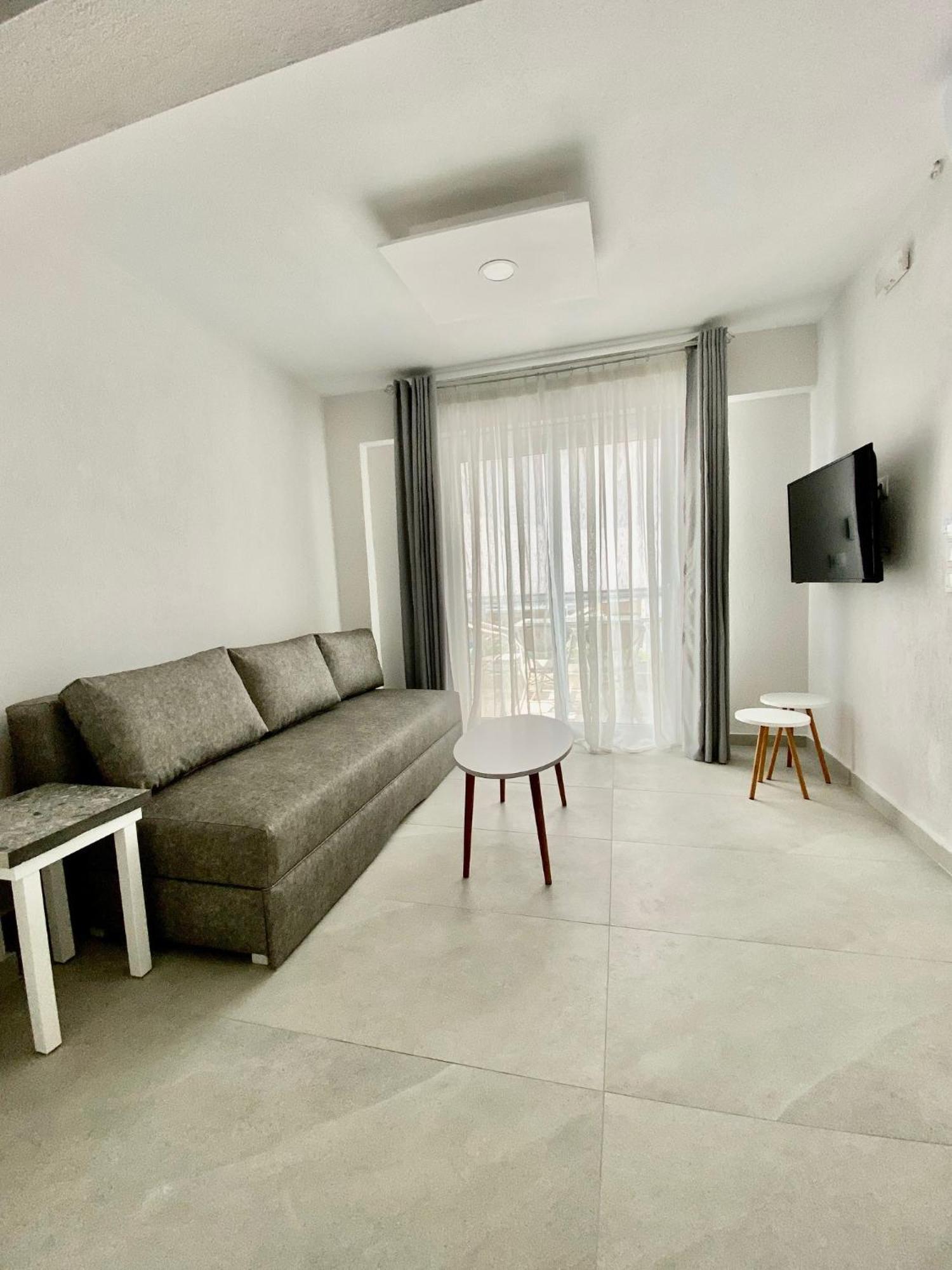 Interni Luxury Living Appartement Nikiti  Buitenkant foto